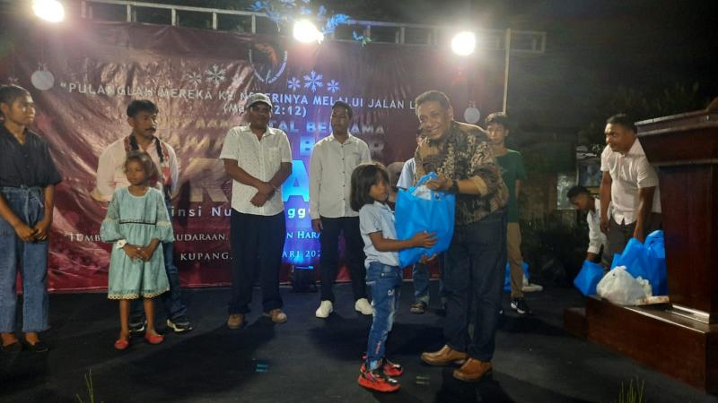 Bingkisan Kasih dari Jeriko untuk Natal Jurnalis NTT