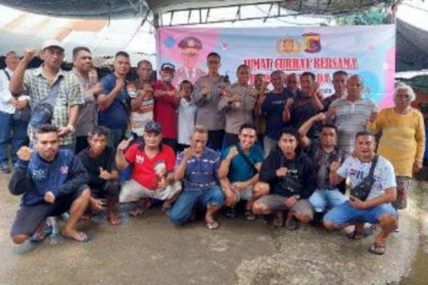 Jumat Curhat Kapolda NTT di Pasar Naikoten, Para Pedagang Minta Bangun Pos Keamanan