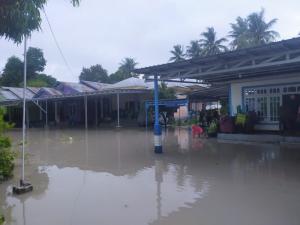 Banjir di Kupang Timur Rendam Puluhan Rumah