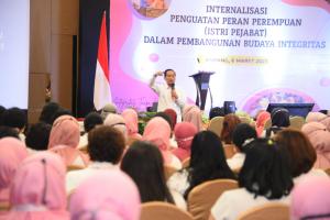  KPK Ingatkan Istri Pejabat di Nusa Tenggara Timur tidak Hidup Hedon