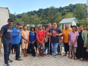 GAMKI NTT Berbagi Kasih dengan Korban Takari