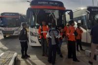 Resmi Beroperasi, Penumpang Membludak dengan Bus Trayek Kupang-Dili 