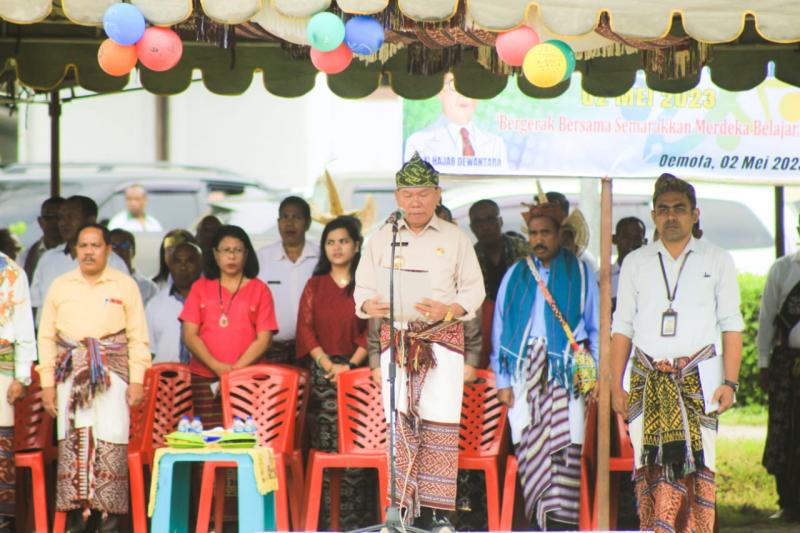 Meriah, Peringatan Hadiknas di Amabi Oefeto Timur yang Dipimpin Bupati Kupang 