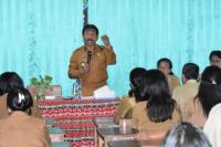 Pj Wali Kota Kupang Dorong Guru SD Inpres Bertingkat Kelapa Lima Percepat Penguatan Literasi