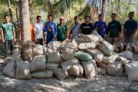 Tiga Ton Pupuk Tanpa Merk Bahan Utama Bom Ikan Digulung Ditpolairud di Sikka