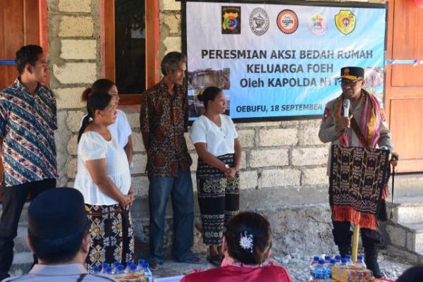 Tangis Haru dan Bahagia Warga Oebufu Merima Bantuan Bedah Rumah 