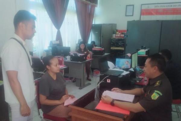 Berkas P21, Mahasiswi Tersangka TPPO di Alor Dilimpahkan ke Kejari Kalabahi