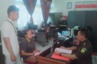 Berkas P21, Mahasiswi Tersangka TPPO di Alor Dilimpahkan ke Kejari Kalabahi