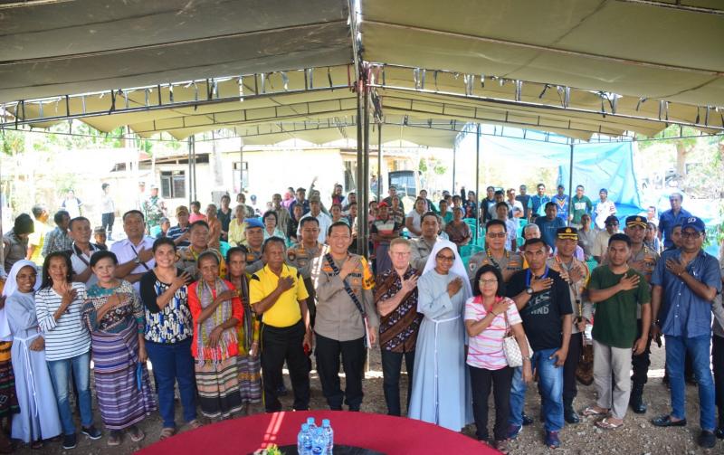 Di Moment Jumat Curhat, Wakapolda NTT Minta Dukungan Warga Kota Kupang