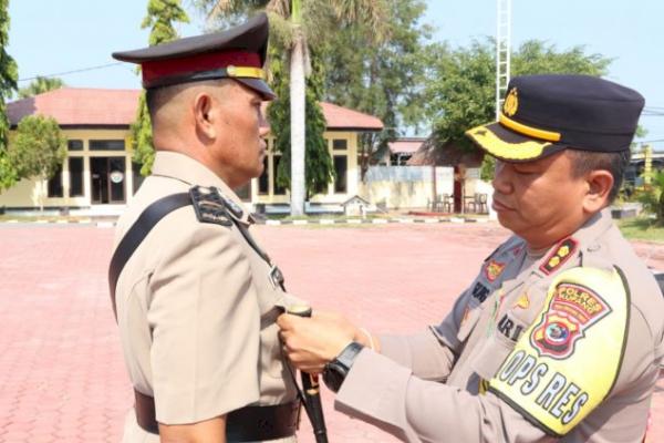 Begini Pesan Kapolres Kupang untuk Kapolsek Fatuleu yang Baru Dilantik