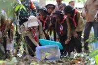  Sebanyak 33 ekor biawak Timor yang merupakan satwa yang dilindungi dilepasliarkan oleh Balai Besar KSDA NTT bersama para pihak terkait ke Kawasan Suaka Margasatwa Kateri Kabupaten Malaka.