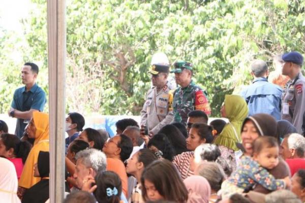  Kapolda NTT Dampingi Presiden Jokowi Selama Kunker ke Sejumlah Wilayah di NTT