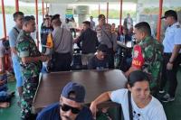  Cek Arus Penumpang di Pelabuhan Pantai Baru, Kapolres Rote Ndao Sita Sopi