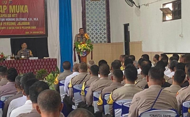 Kapolda NTT, Irjen Pol Daniel Tahi Monang Silitonga melanjutkan kunjungan kerjanya ke wilayah hukum Polres Ende. di Pulau Flores