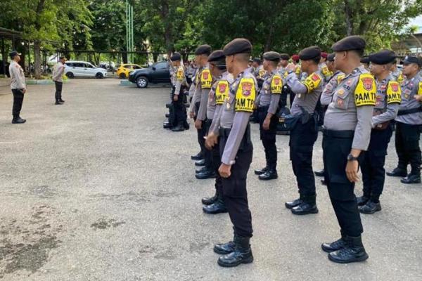 Ratusan anggota Polda NTT pasukan Bawah Kendali Operasi (BKO) kembali diberangkatkan ke wilayah Flores dan daratan Timor.