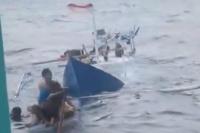 Perahu Terbalik di Teluk Kupang, 35 Penumpang Termasuk 7 Anak-anak Selamat