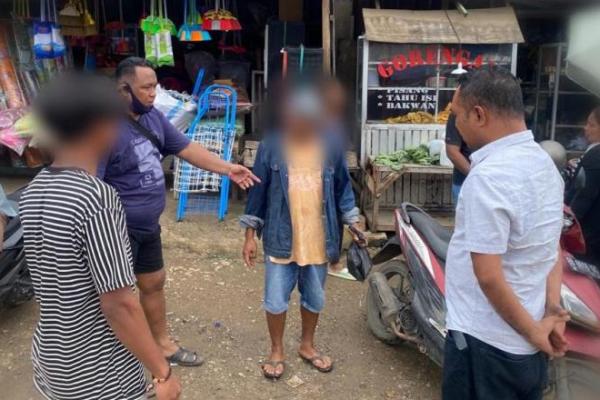 Anggota Polres Manggarai Barat, Polda Nusa Tenggara Timur (NTT) meringkus dua orang pria yang diduga sebagai perantara dan pembeli narkotika jenis sabu-sabu di daerah itu.