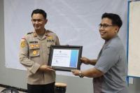  Perwira Polda NTT Beri Kuliah Enterpreuneur Mindset untuk Mahasiswa di Kupang 