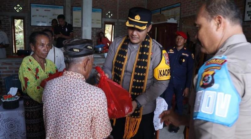 Kapolres Nagekeo, Polda Nusa Tenggara Timur (NTT), AKBP Andrey Valentino, SIK, berkunjung ke Mako Pos Polisi Keo Tengah yang merupakan wilayah hukum Polsek Mauponggo akhir pekan lalu.