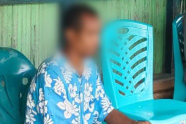 Anggota Satreskrim Polres Belu bersama Polsek Tasifeto Barat memburu AA usia 42 tahun pelaku pembunuhan terhadap ibu kandungnya sendiri di Desa Tukuneno, Kecamatan Tasifeto Barat, Kabupaten Belu.