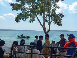 Libur Hari Raya, Jajaran Ditpolairud Polda NTT Patroli ke Lokasi Wisata