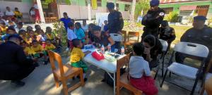 Brimob NTT Gelar Bakti Sosial di Desa Oefafi-Kupang Timur