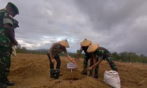 Pangdam Udayana Tinjau Kebun Percontohan Korem 161 di Dusun Oetfo Perbatasan Belu