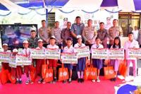 10 Siswa SD-SMA Berprestasi dapat Beasiswa dari Kapolda NTT