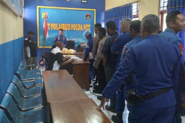 Jalani Tes Urine, 99 Personil Direktorat Polairud Polda NTT Bebes Narkoba