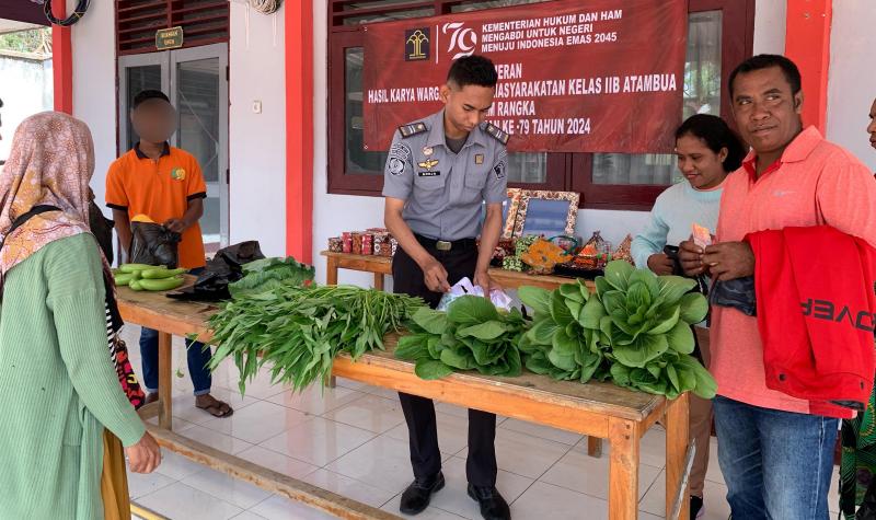 Lapas Atambua Gelar Pameran Hasil Karya WB Peringati Hari Pengayoman ke-79