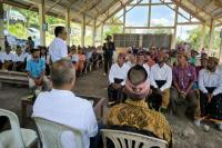 Sasar Petani, Nelayan dan Masyarakat Adat, Ansy Lema Sapa Waega di Wilayah Utara Manggarai 