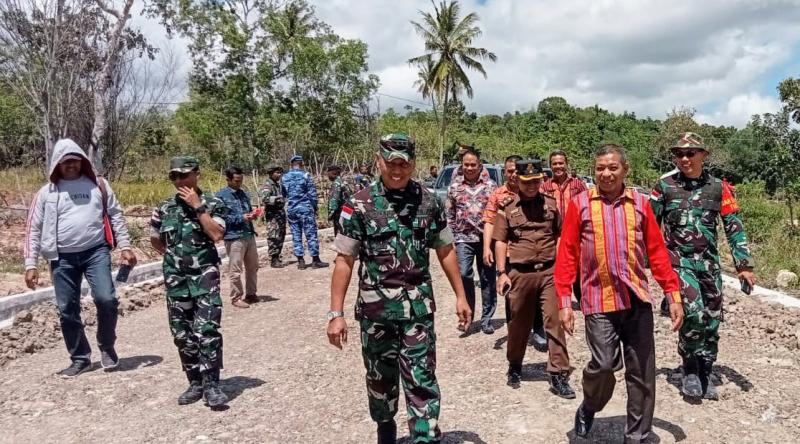 TMMD ke-121 Kodim 1605/Belu Sukses Bangun Jalan dan Rehab Rumah di Malaka 