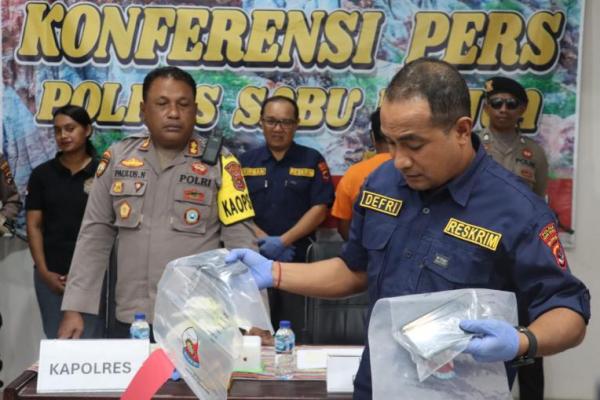 Polres Sabu Raijua Beber Fakta Baru Kasus Buang Bayi Hasil Kumpul Kebo Mantan Kades dan Bendahara