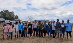 Peduli Sesama, Sahabat Willy-Vicente Buka Jalan 400 Meter ke Pekuburan Keluarga Tunbaba