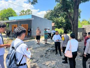 Siswi SMP di Lembata Disiram Air Keras Orang Tidak Dikenal Dalam Perjalanan ke Sekolah