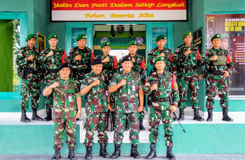 Tim Ditrah Komhan Dirjen Strahan Kemhan RI Kunjungan Kerja ke Satgas Yonif 741/GN