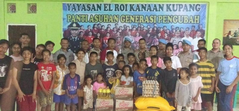 Bidang Propam Polda NTT Berbagi Kasih dengan Anak Yatim Piatu di Panti Asuhan Agape-Belo