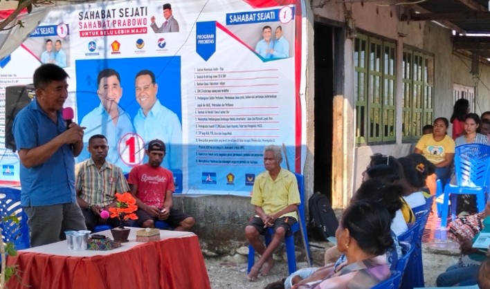 Willy Lay Janji Atasi Keluhan Warga Onarasi-Umanen Soal Jalan dan Air Bersih 