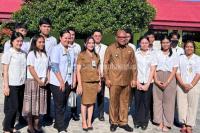 Penjabat Wali Kota Kupang Tegaskan Pentingnya Kebersihan Lingkungan untuk Siswa