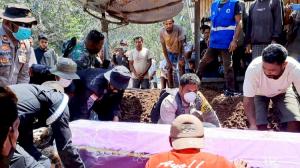 Kondisi Kesehatan Memburuk, Seorang Pengungsi Korban Erupsi Gunung Lewotobi Laki-laki Tewas 