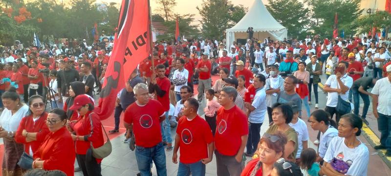 Ribuan Massa Pendukung Tumpah di Kampanye Akbar, Hanya Jeriko-Adinda yang Berikan Perubahan