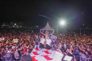 Fantastis! Ribuan Massa Hadiri Konser Amal Lewotobi Ansy-Jane Bersama Slankddi Kefa-TTU