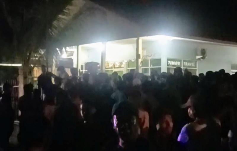 Warga Bubarkan Aktivitas Dugaan Kampanye Terselubung AT-AK Luar Zona di Timor Hotel Atambua 