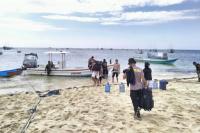  H-1 Logistik Pilkada ke Pulau Terluar di Rote Ndao Didistribusikan 