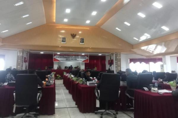 DPRD Kota Kupang Pertimbangkan Pengadaan Mobil Dinas untuk Tiga Pimpinan Dewan & Kepala Daerah 