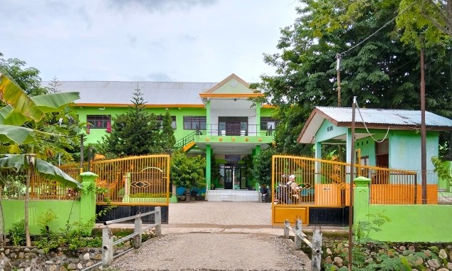 KATANTT.COM---Forum Guru Peduli SMK Negeri 1 Atambua, Kabupaten Belu mengungkap dugaan praktik korupsi Dana Bos tahap I tahun 2024 yang melibatkan Plt Kepala Sekolah Hermalinda J.M Djawa.