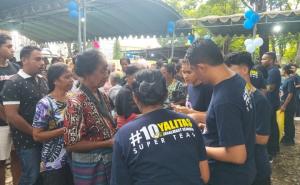 Rayakan HUT ke-10, Jabal Mart Atambua Berbagi Bingkisan dengan Kaum Dhuafa 