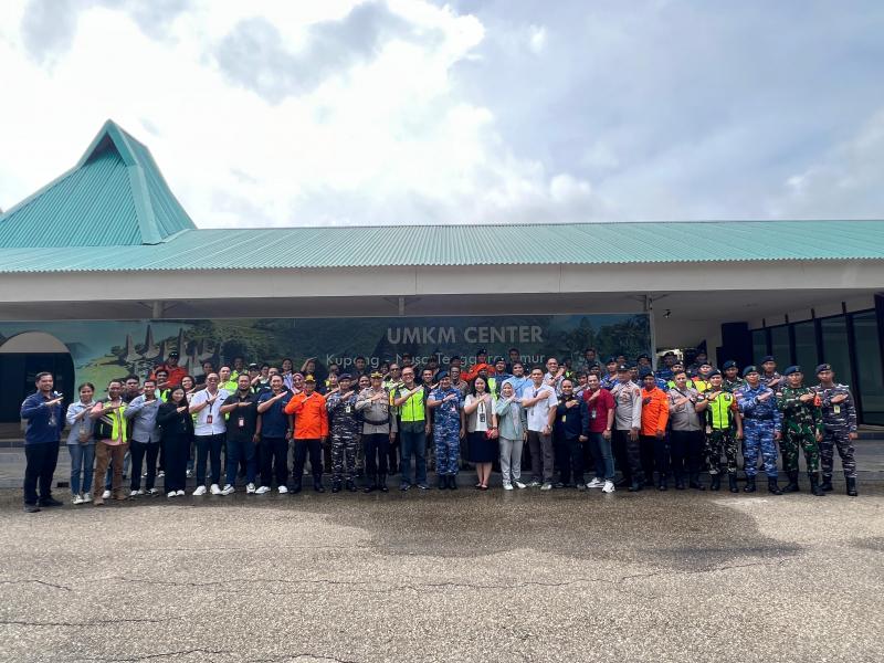 Bandara El Tari Gelar Apel Pembukaan Posko Terpadu Angkutan Udara Nataru