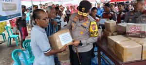  Kunjungi Posko Konga di Flotim, Kapolda NTT Beri Bantuan Sosial untuk Korban Erupsi Gunung Lewotobi