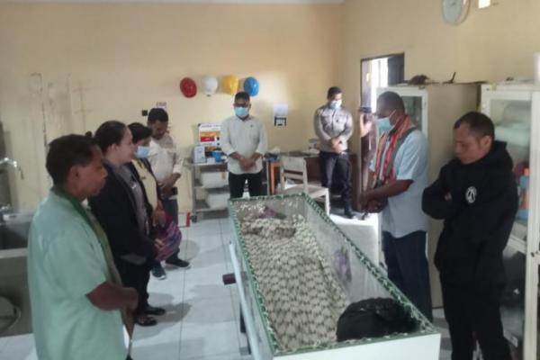 Jenazah ODGJ yang di Simpan di Freezer RS Bhayangkara Akhirnya dimakamkan Dinsos Kota Kupang